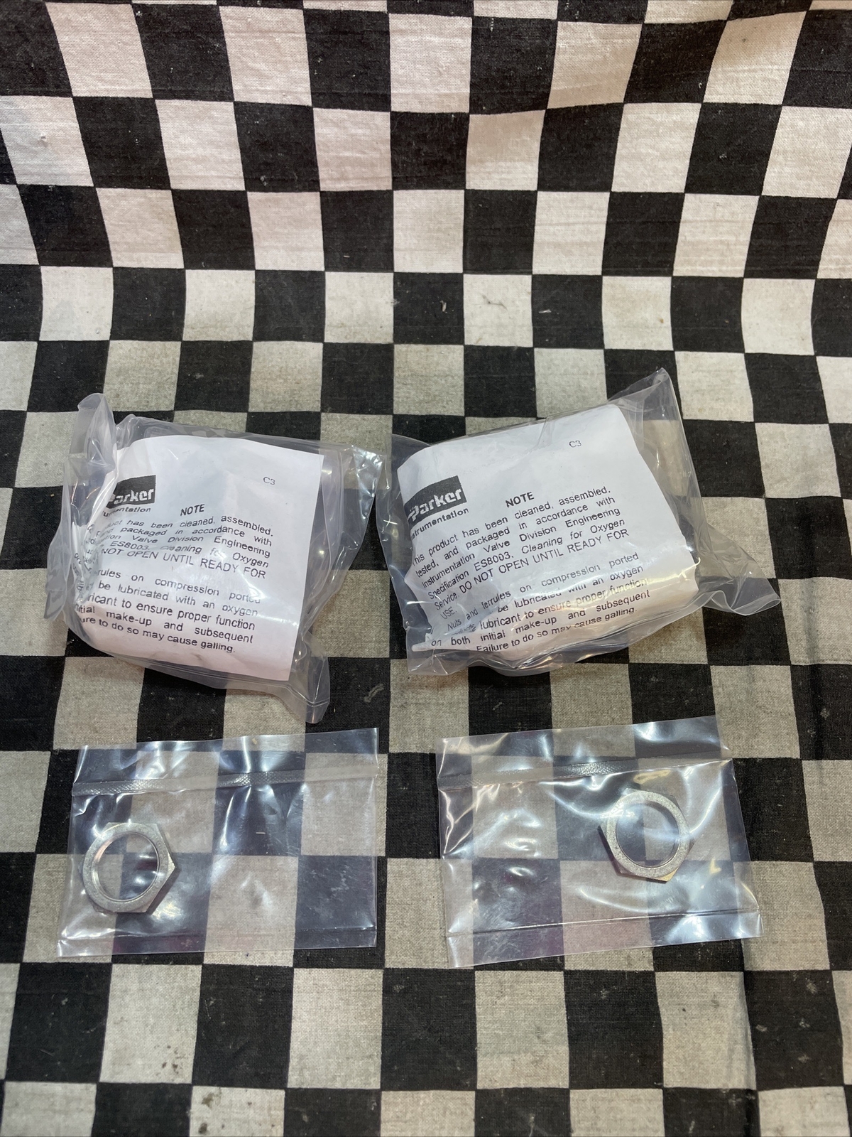PARKER NEEDLE VALVE 1/4″ FNPT, 4F-V6LK-SS-1799, 4FV6LKSS1799, LOT OF 2 #1374M1