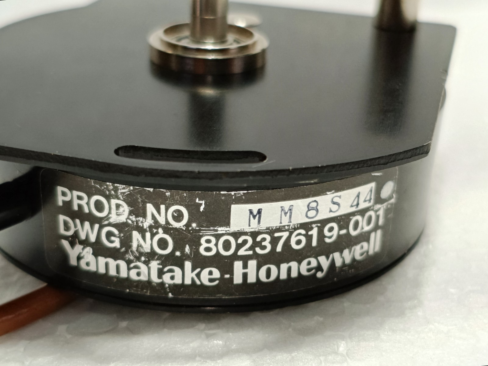 Yamatake-Honeywell MM8S44 Rotary Position Sensor Unit | DWG No. 80237619-001