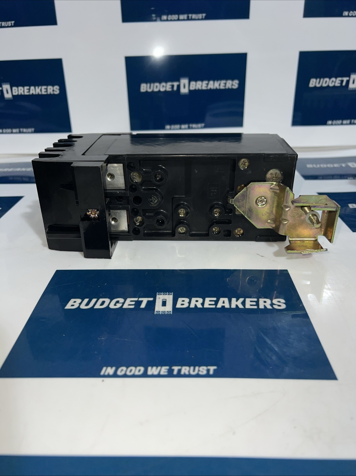 1 USED SQUARE D Q221125AC 125 AMP MOLDED CASE CIRCUIT BREAKER ***MAKE OFFER***