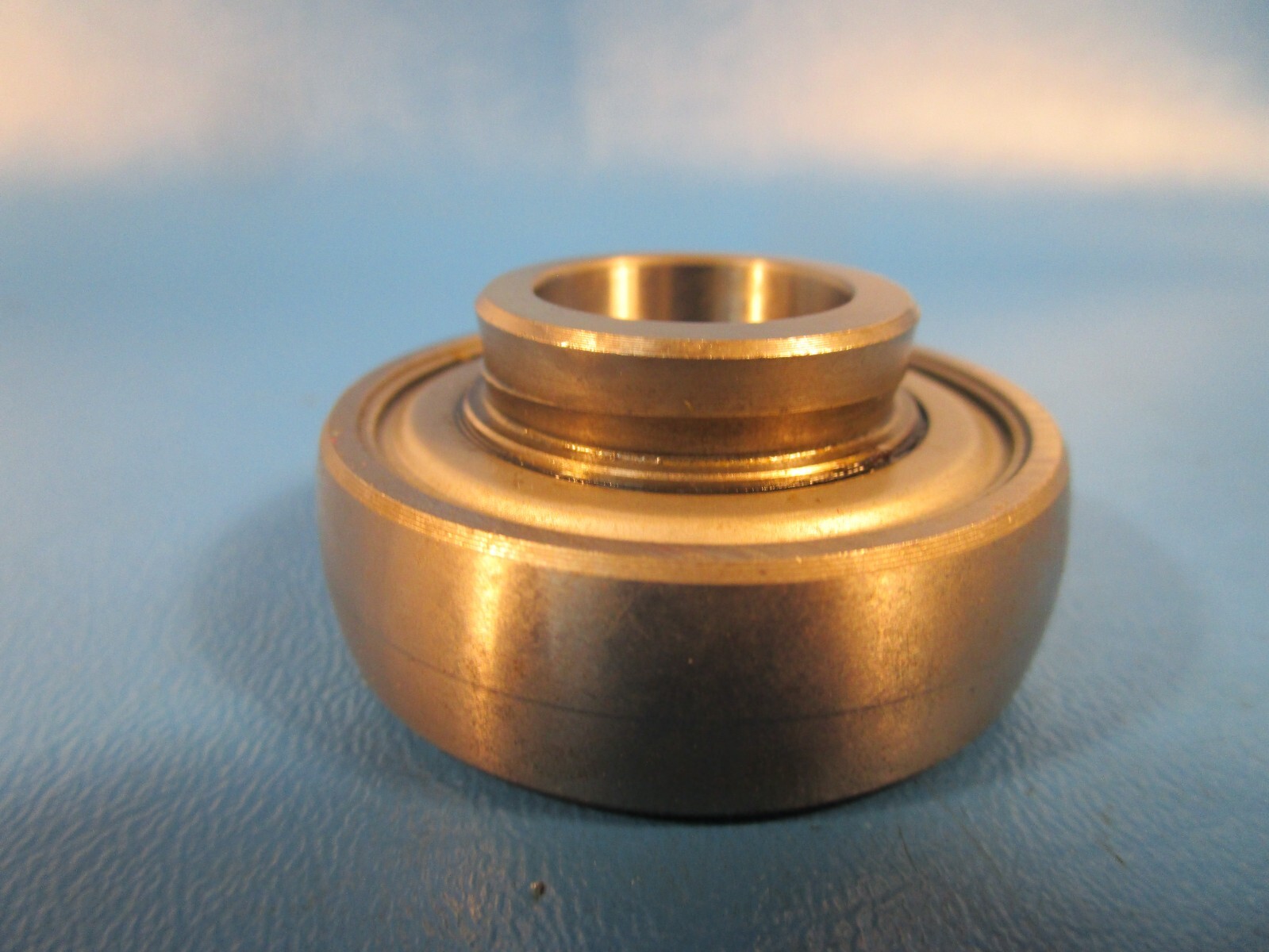 FAFNIR G1010KRRB, Ball Insert Bearing, Cylindrical Bore, 5/8 in ID, Eccentric