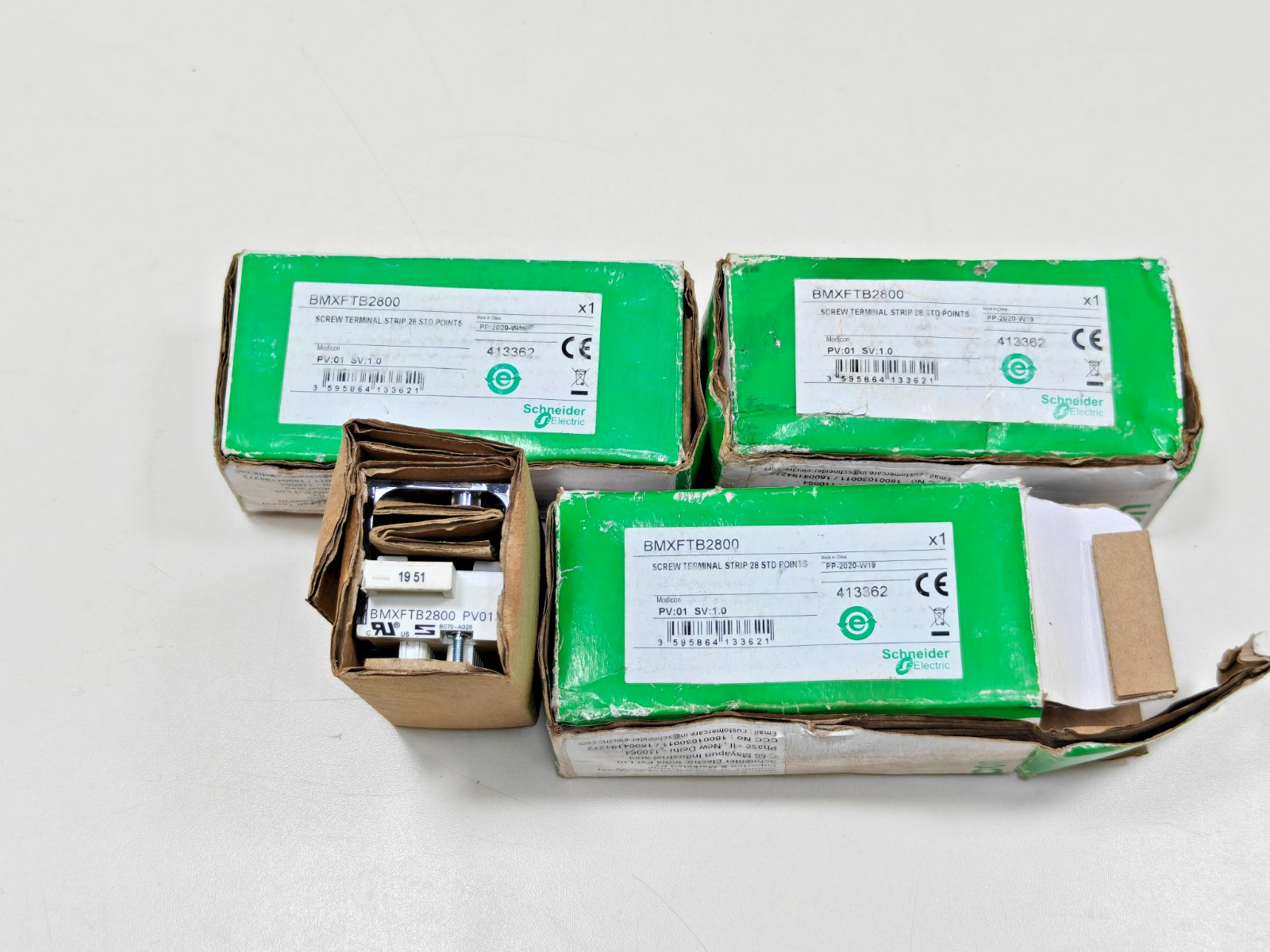 (3Pcs) BMXFTB2800 Schneider Electric 28-Pin Removable Caged Terminal Blocks PV01