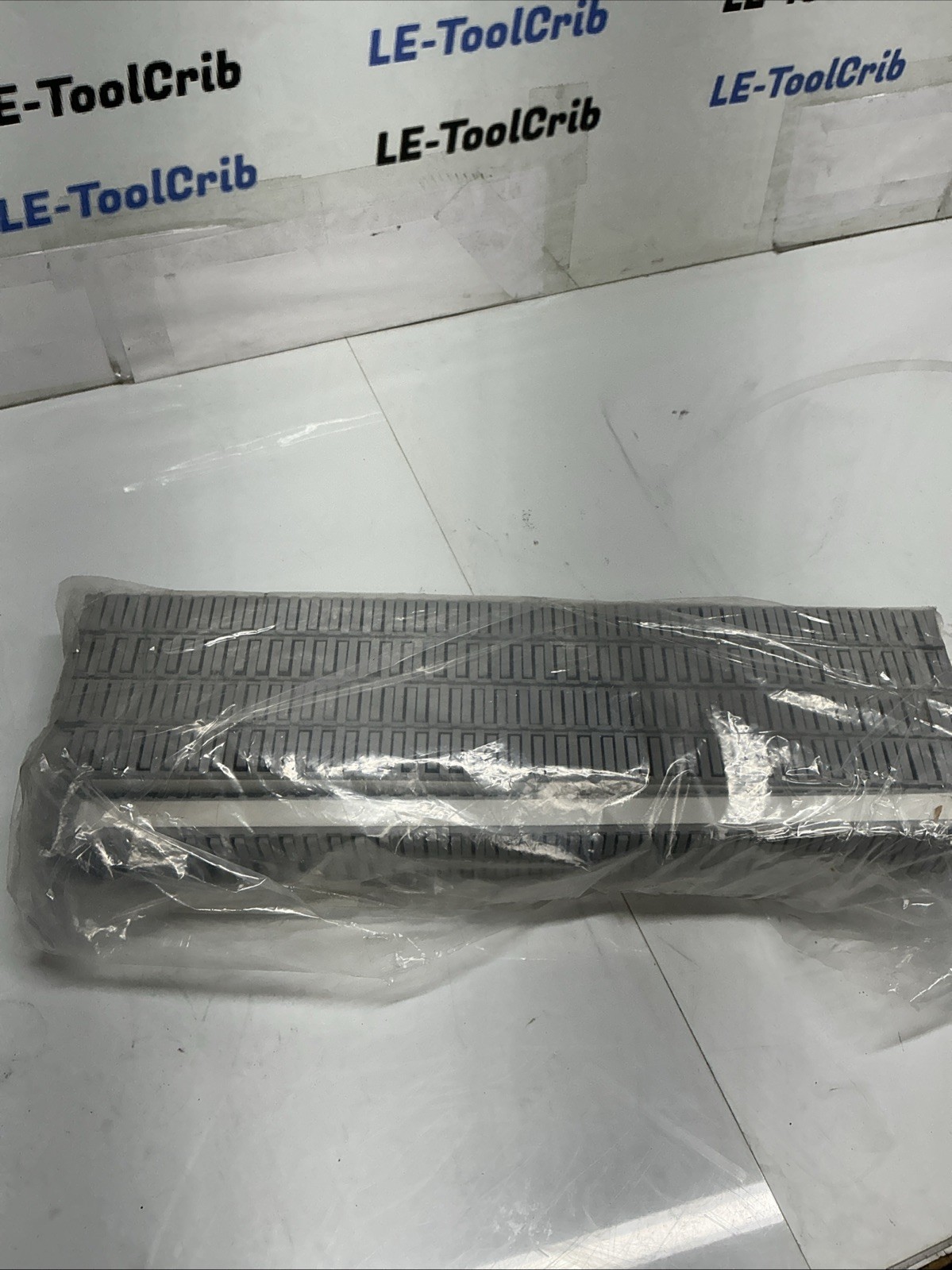 Mouser Electronics 644-FL25X25LG-A Flexible Wire Duct Gray Lot of 27 X-487