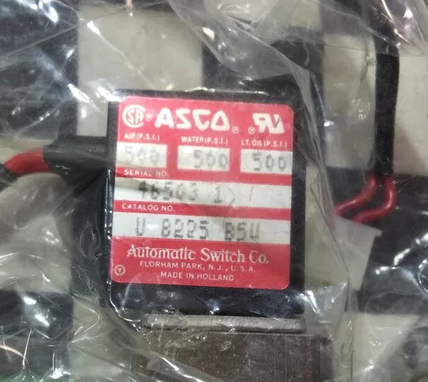 Asco Sub-miniature Solenoid U8225B5V, 1/4″ MVCR x 1-1/3″ CF, 400115-225D #126E