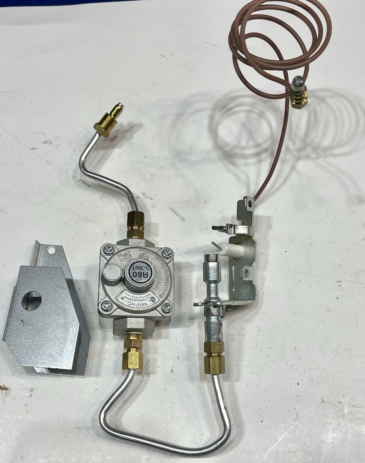 Empire VFSE / VFSV Natural Gas Pilot Assembly With Regulator And Pilot Tubes