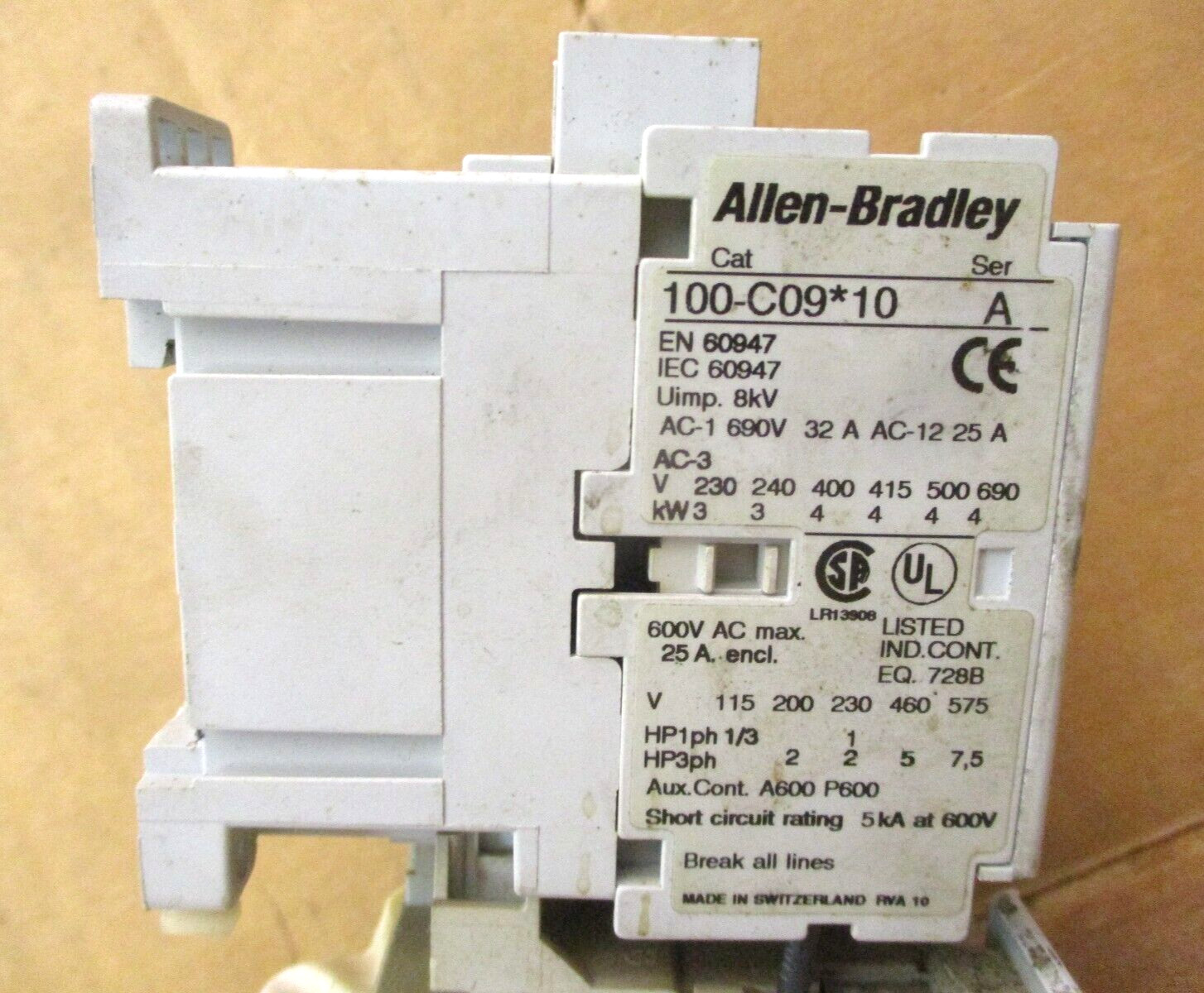 Allen-Bradley 100-C09*10 Contactor 193-EA1DB 50081HM