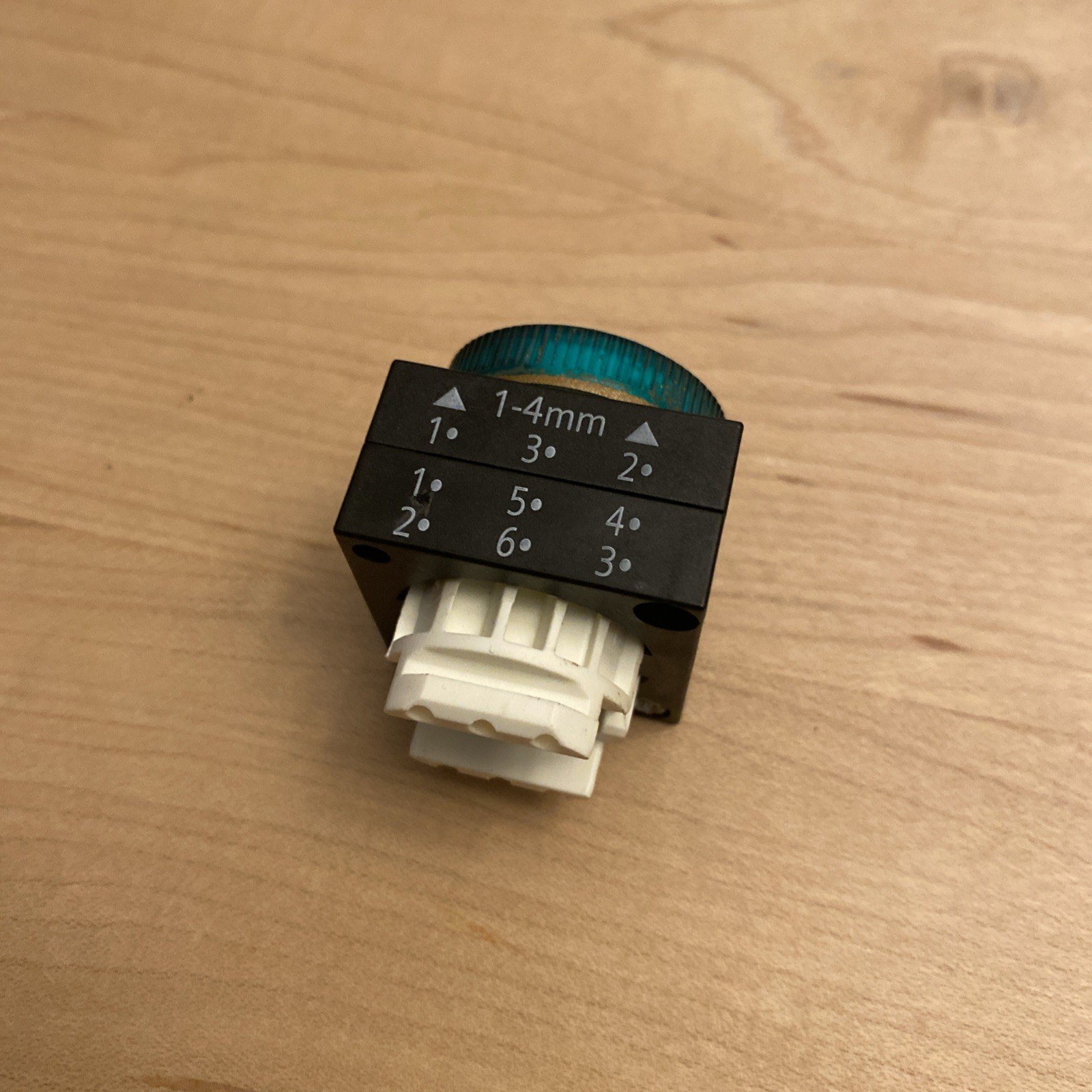 Siemens 3SB3001-6BA40 Indicator Light Green 22mm Round No Lamp Module