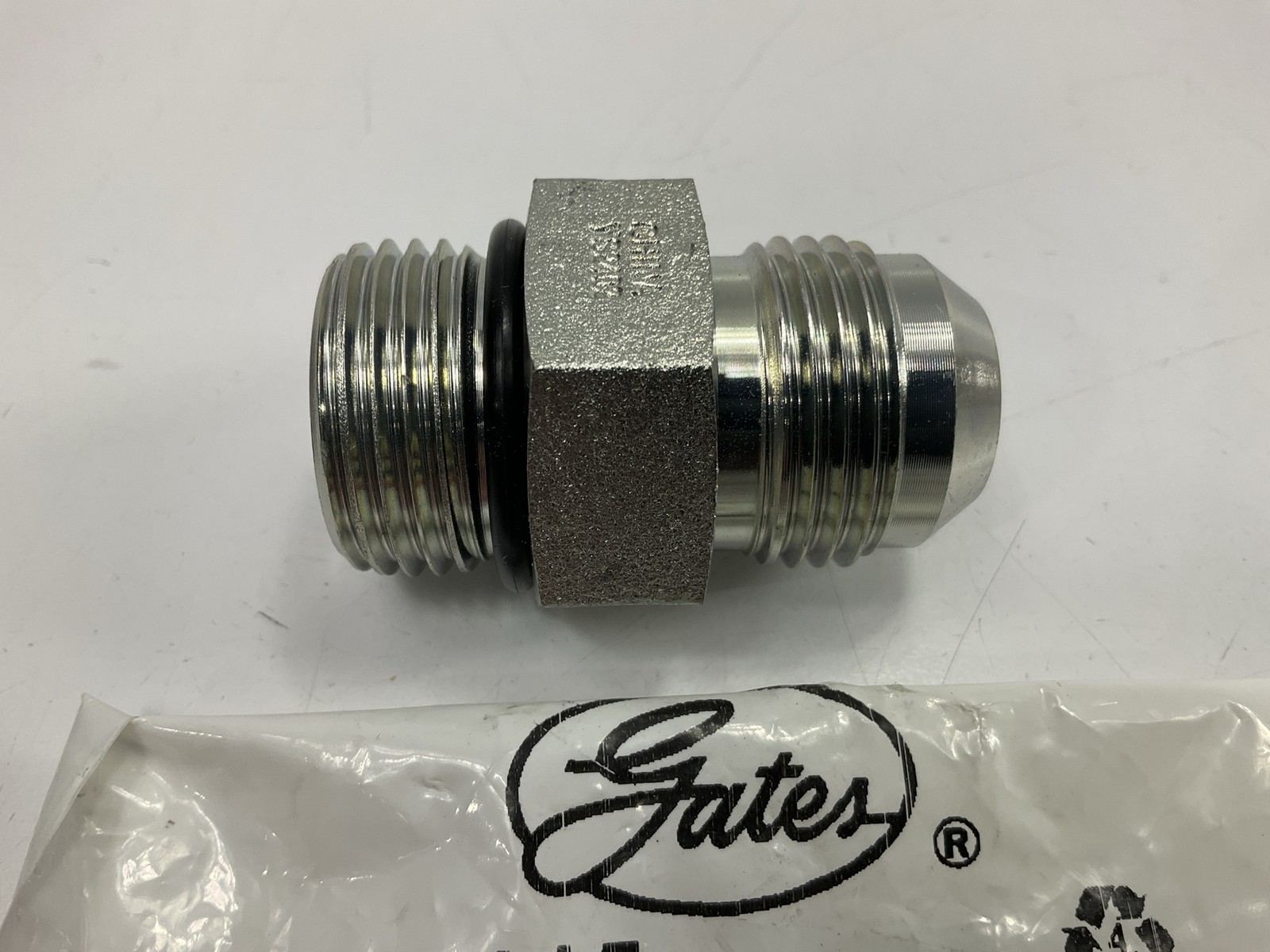 Gates G60301-1212 Male O-Ring Boss To Male JIC 37° Flare, 1-1/16-12 Thread