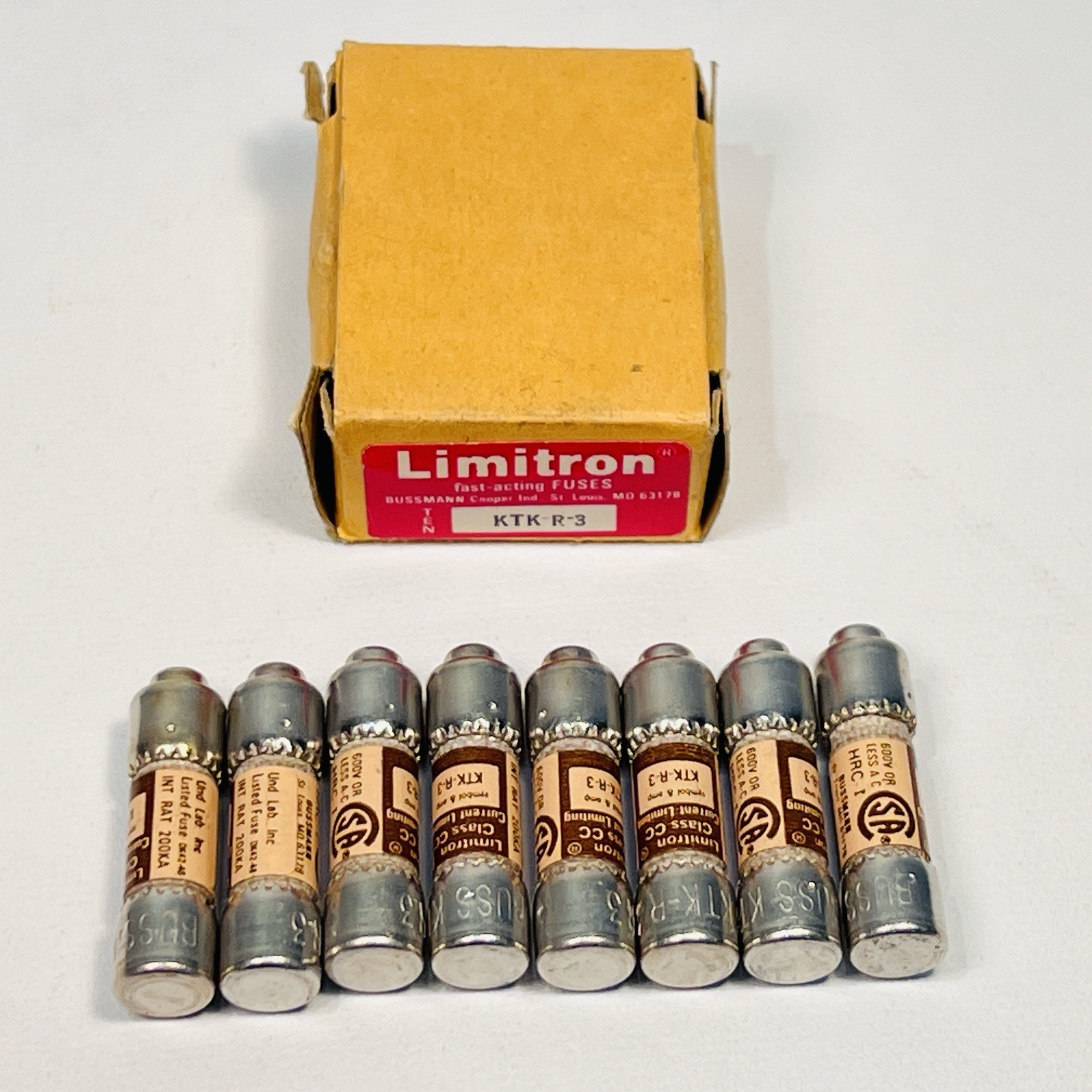 LOT of 8 BUSSMANN KTK-R-3 LIMITRON FAST-ACTING FUSE / 3A / 600V – NOS