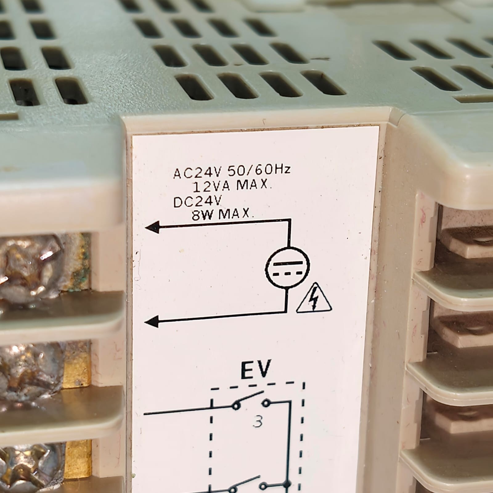 1Pc AZBIL C26TR0UD200 DIGITAL DISPLAY PID TEMPERATURE CONTROLLER SERIES SDC26
