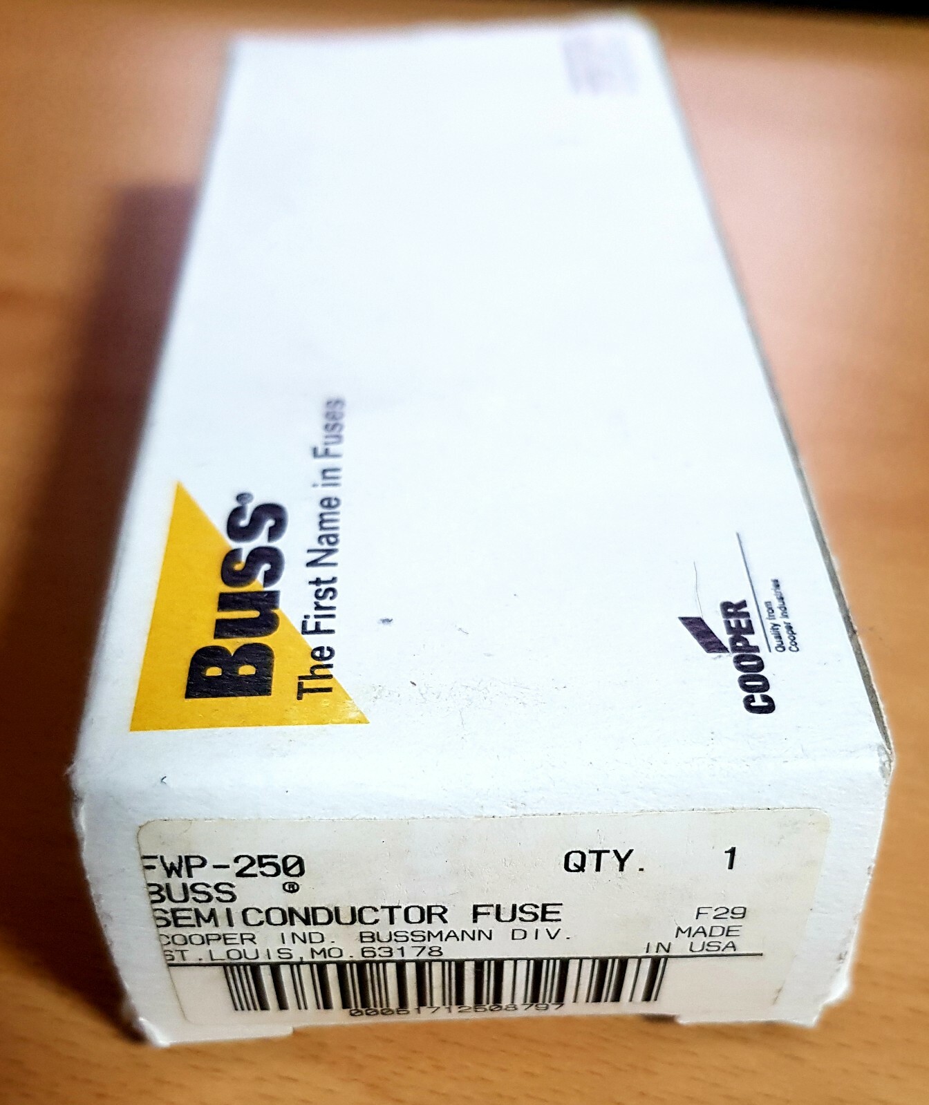 BUSS FWP-250 Semiconductor Rectifier Fuse 700V 250A New Eaton Bussman