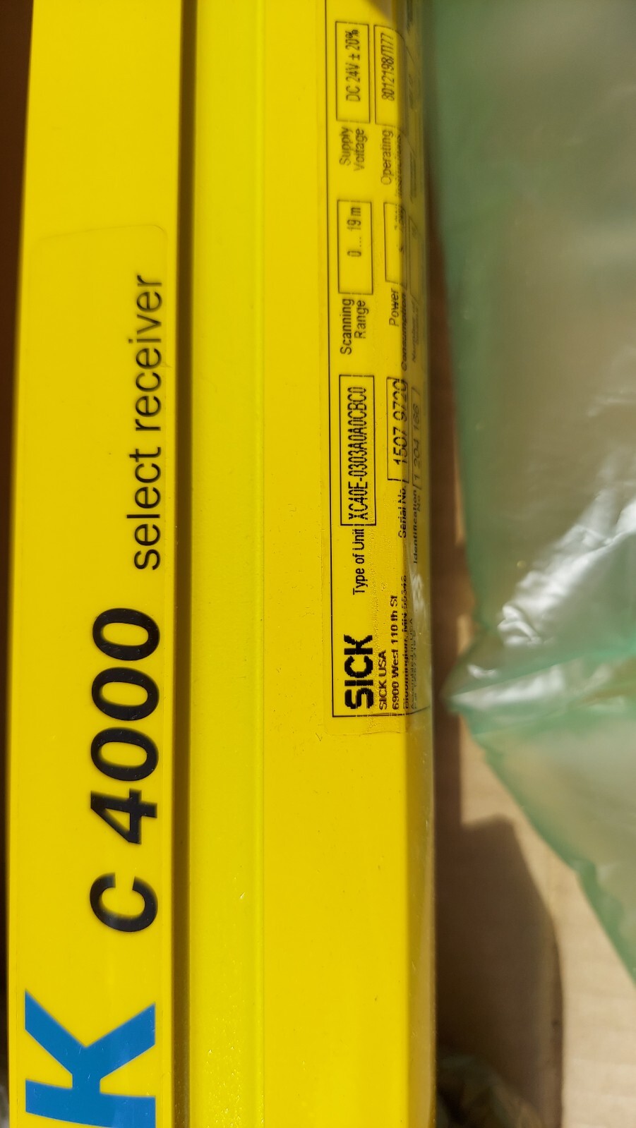 New Sick C4000 Light Curtain Set XC40E-0303A0A0CBC0 XC40S-0303A0A00BA0
