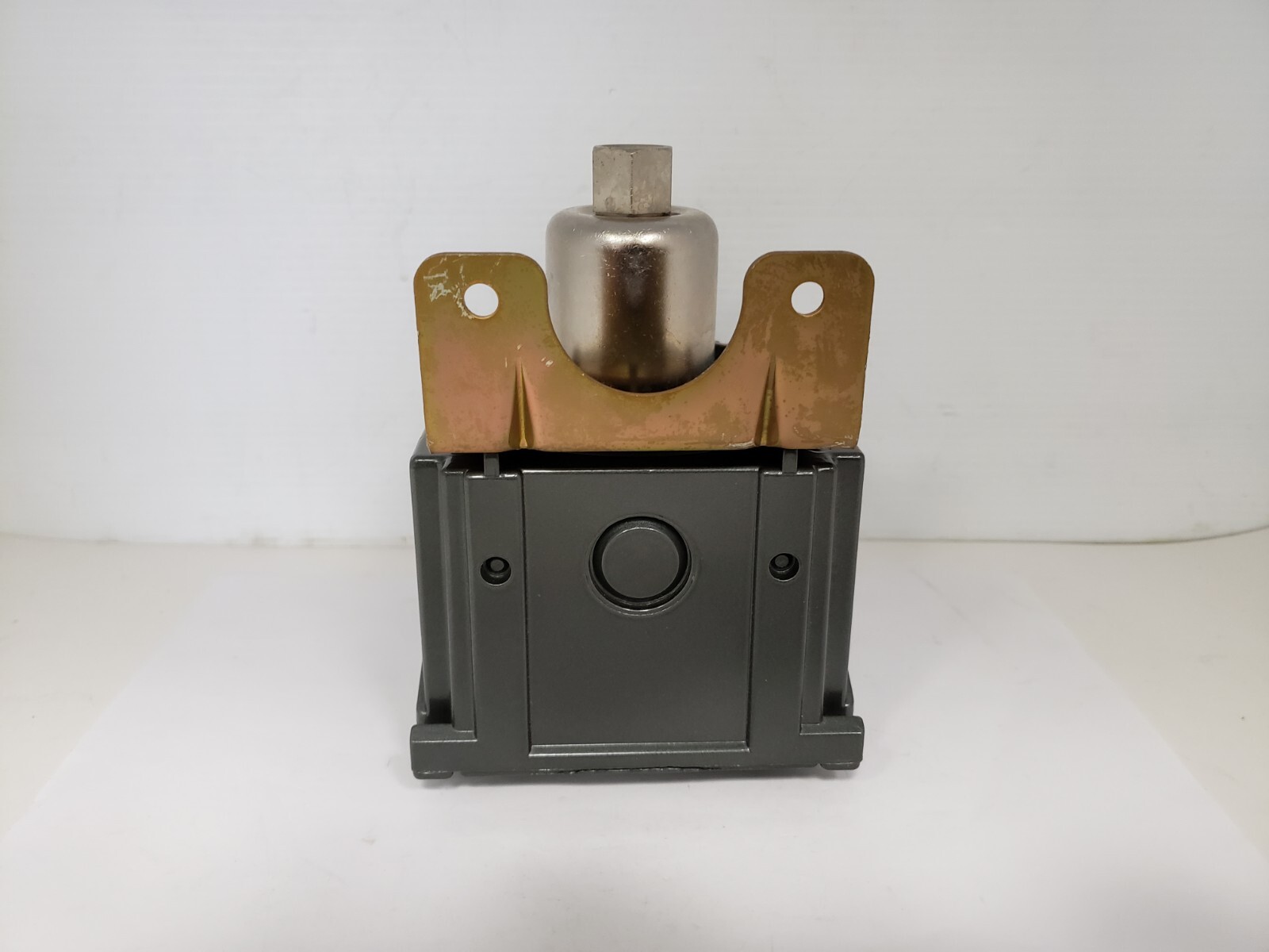 UNITED ELECTRIC J302 8211 9623 144 PRESSURE SWITCH 15A 125/250VAC NIB