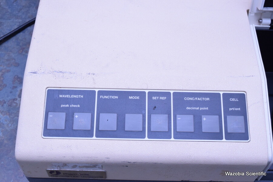 PHARMACIA LKB BIOCHROM ULTROSPEC III MODEL 80-2097-68 UV VISIBLE SPECTROPHOTOMET