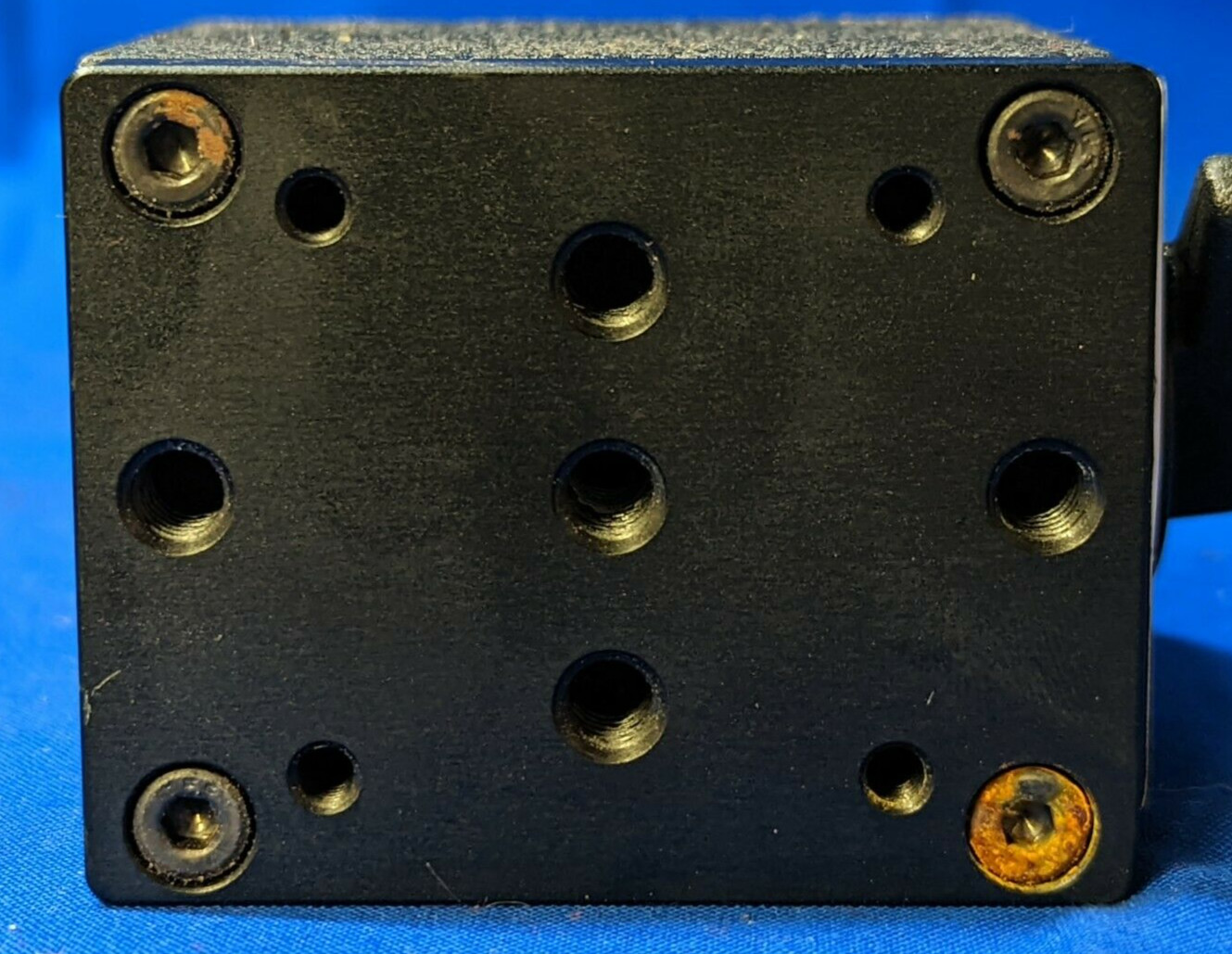 EDMUND INUSTRIAL OPTICS 50MM SQUARE MAGNETIC BASE W/ ON/ OFF SWITCH
