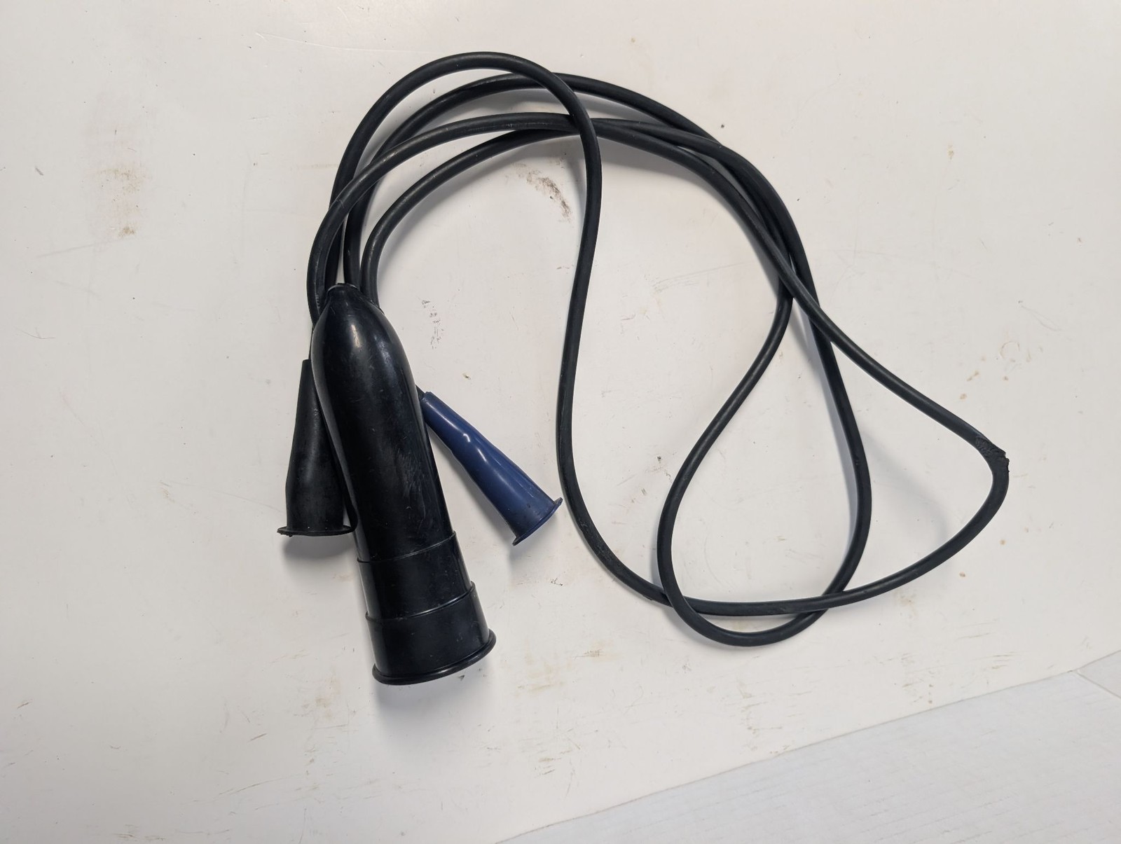 Universal Ignition Spark Plug Wire Set 3-Wire Black Blue Boots Damaged Wire