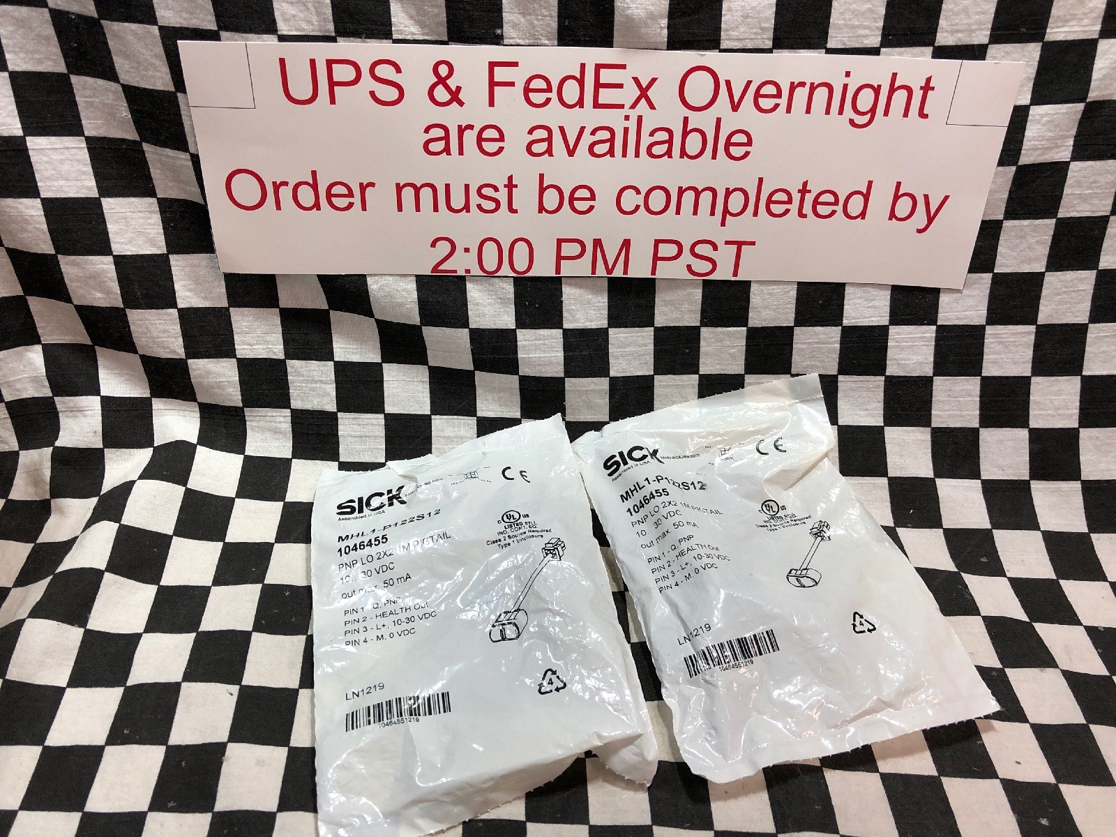 2x SICK MHL1-P122S12, 1046455, PNP LO 2X2 1M PIGTAIL PHOTOELECTRIC SENSOR#1217P2