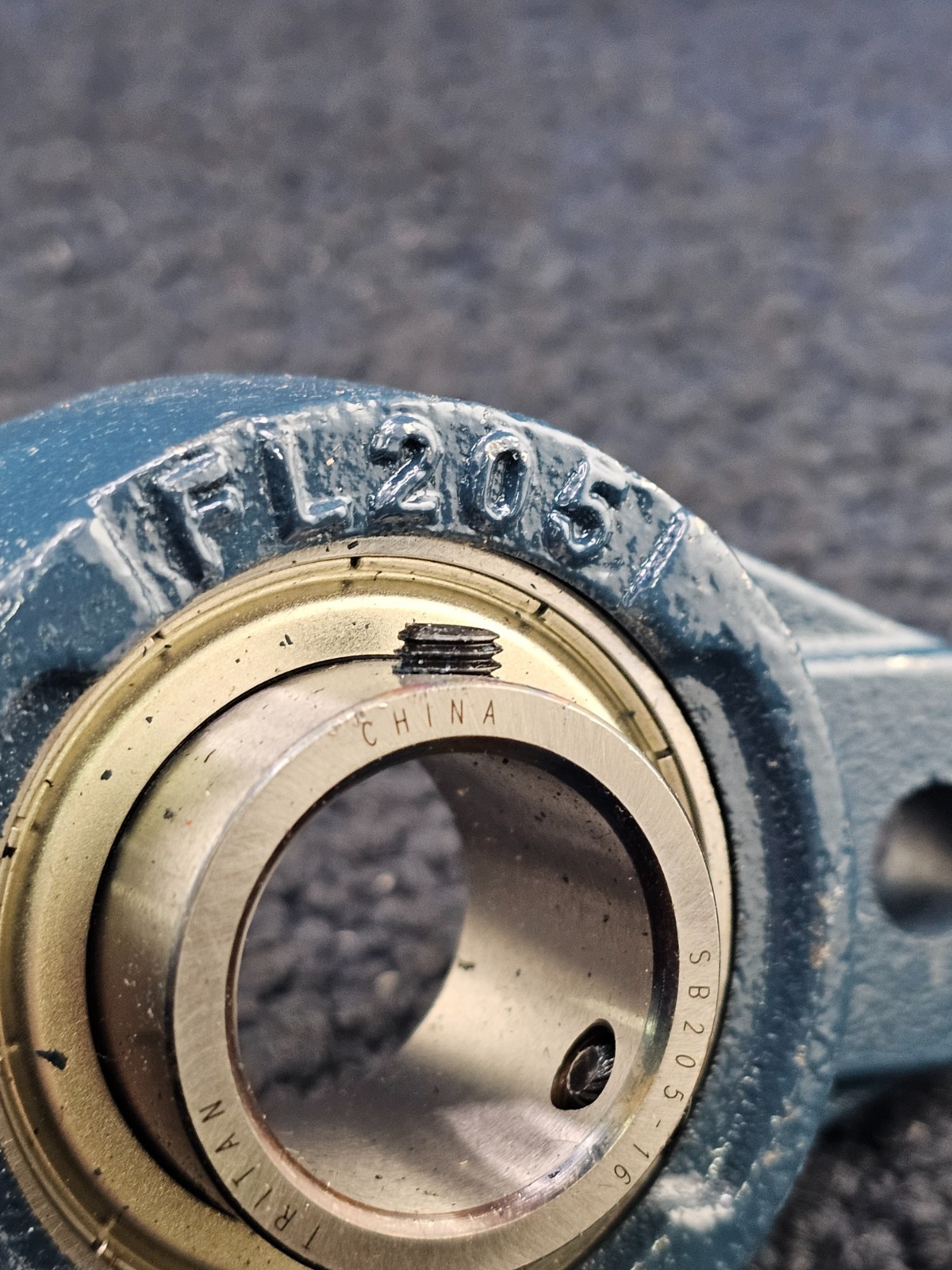 Tritan SB205-16 FL205: Flange Mount Bearing, 2 Bolt Flange, Screw Locking