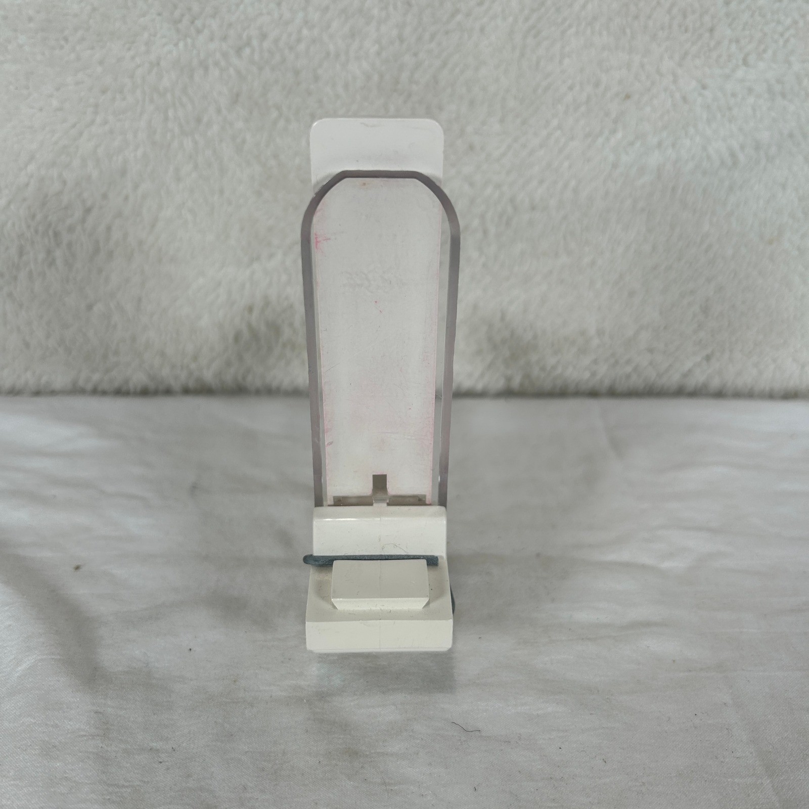 Kempco The Help-N-Hand Vintage White Plastic Third Hand Crafting Tool 1300