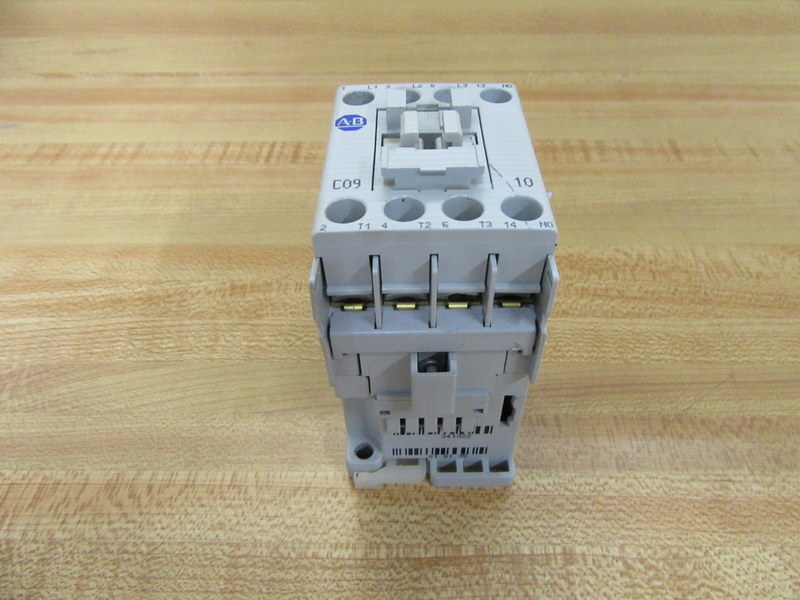 Allen Bradley 100-C09* 3P AC Contactor 100-C09*-10