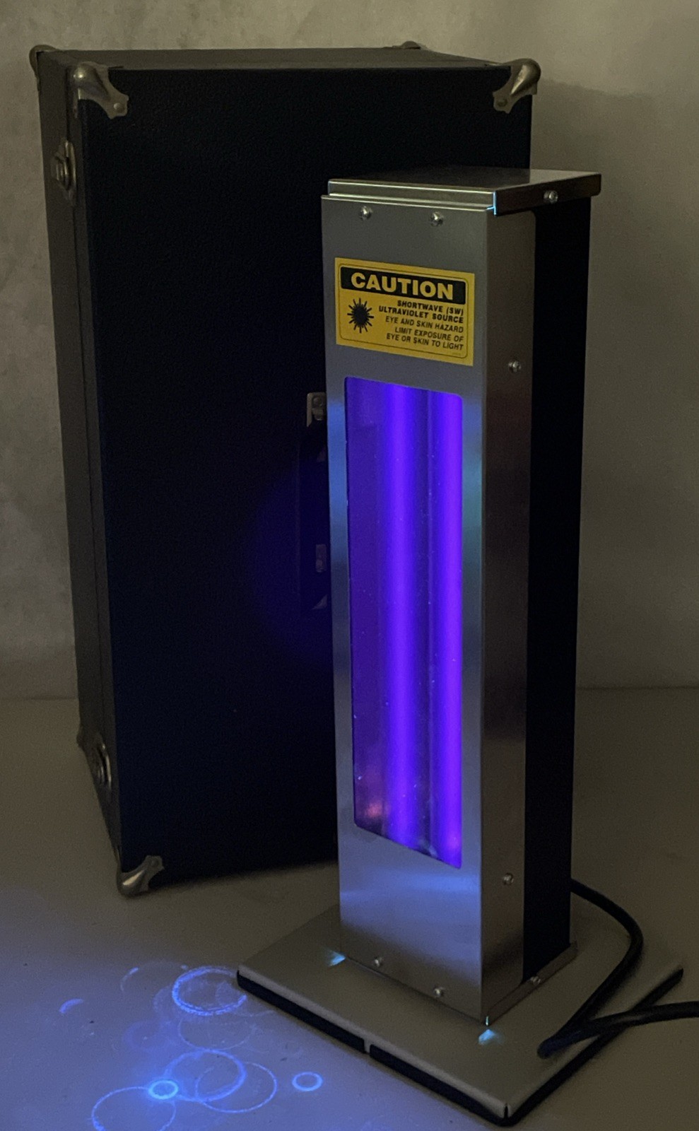 Sirchie SKSUV30 Puissant UltraViolet Light Dual Shortwave Light Source w/Case
