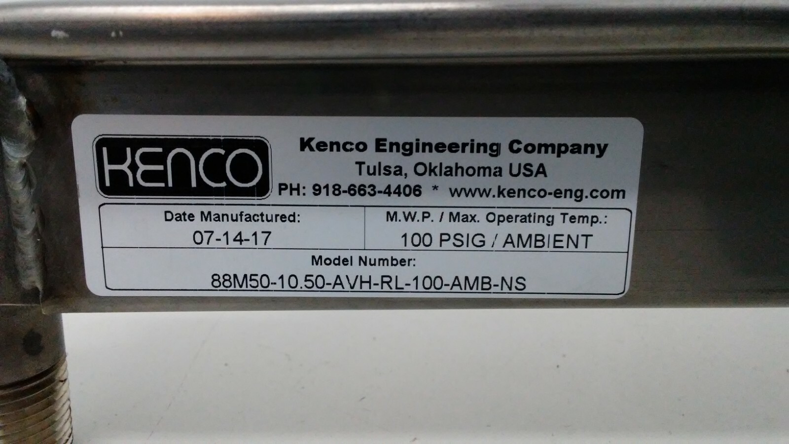NIB! KENCO 100-PSIG 0-8″ AMBIENT FLOW METER GAUGE 88M50-10.50-AVH-RL-100-AMB-NS