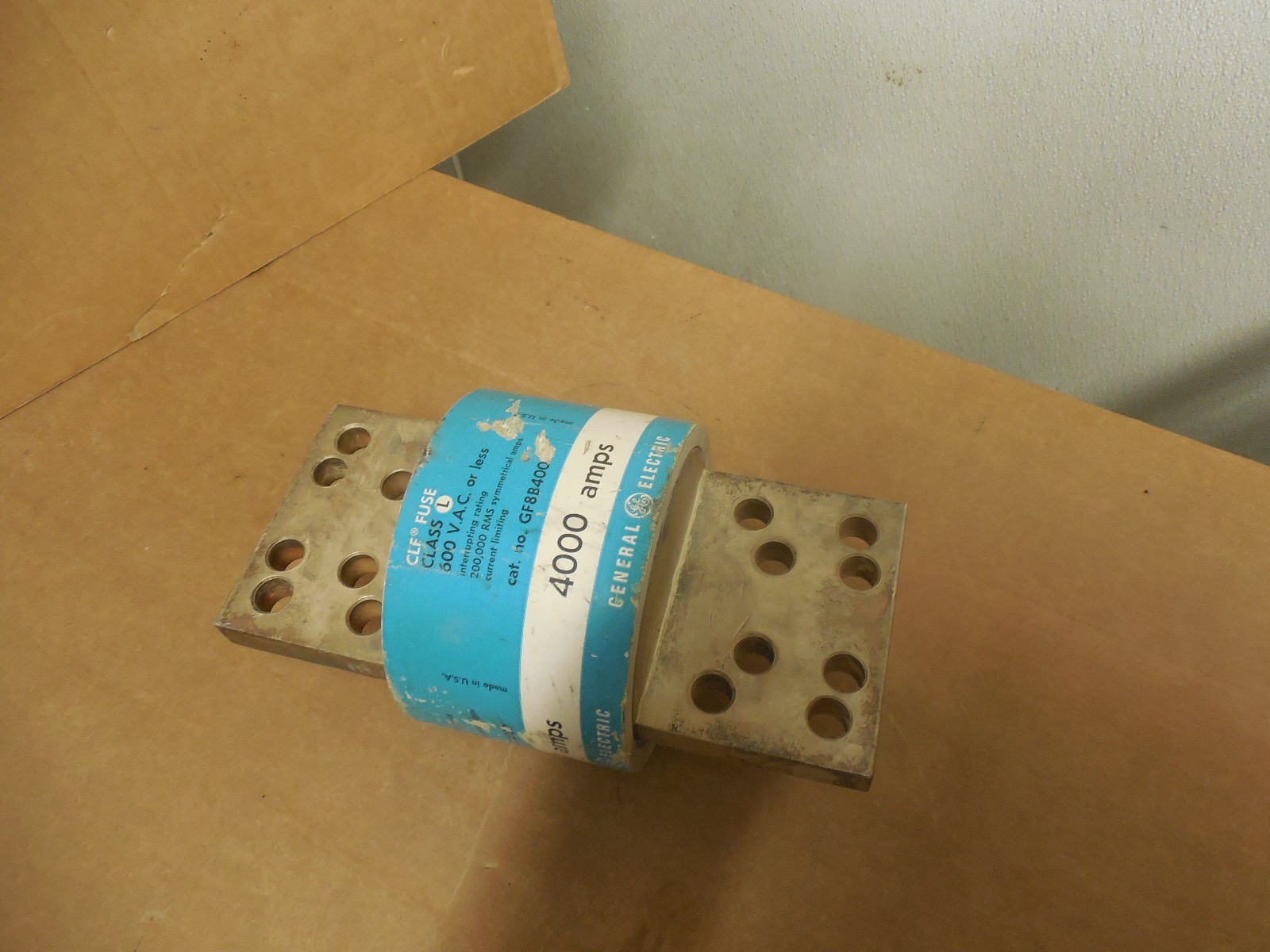 GENERAL ELECTRIC CLF FUSE GF8B4000 CLASS L 600 VAC 4000A A AMPS NEW