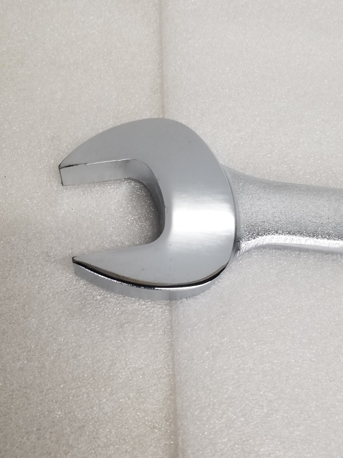 S-K Tools C66 Combination Wrench 2-1/16″ SurGrip 12-Pt 27-1/4″-OAL Made in USA