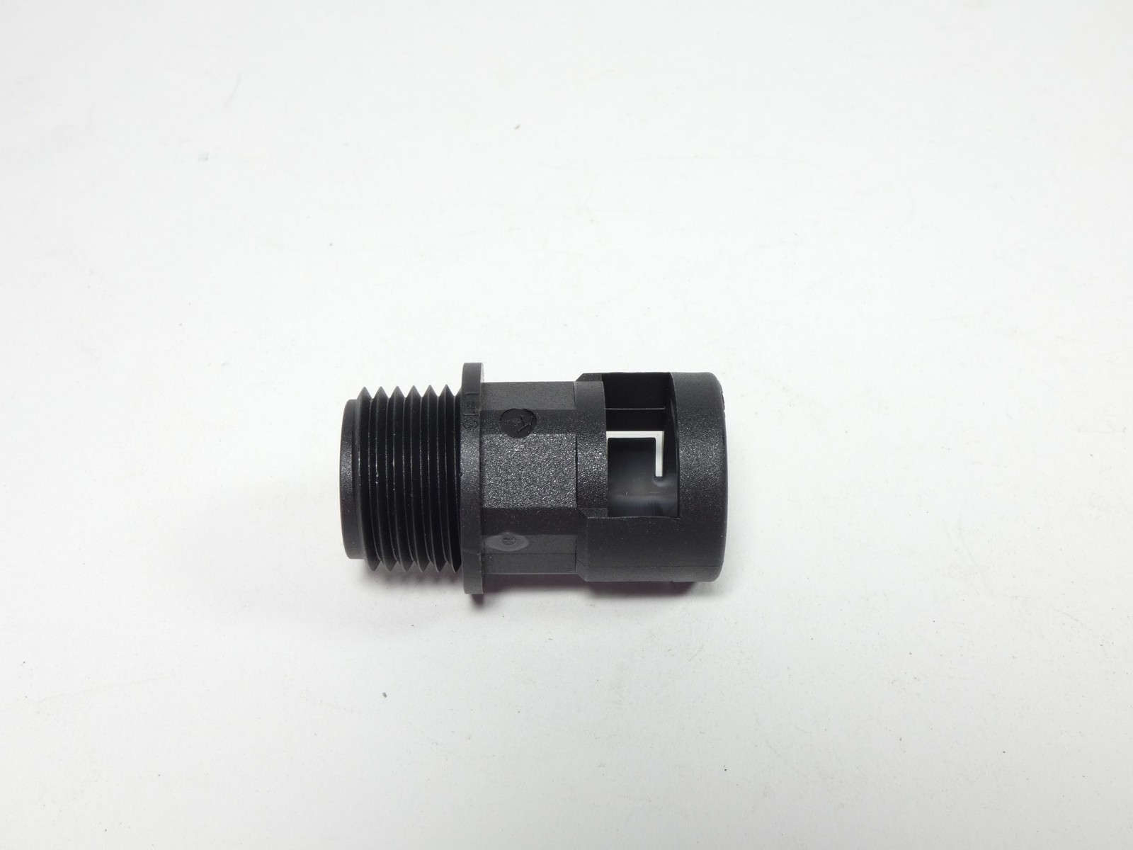 *Lot of 27* PMA ABB BVNV-N022 Male Conduit Fitting 1/2″NPT Straight Black – N…