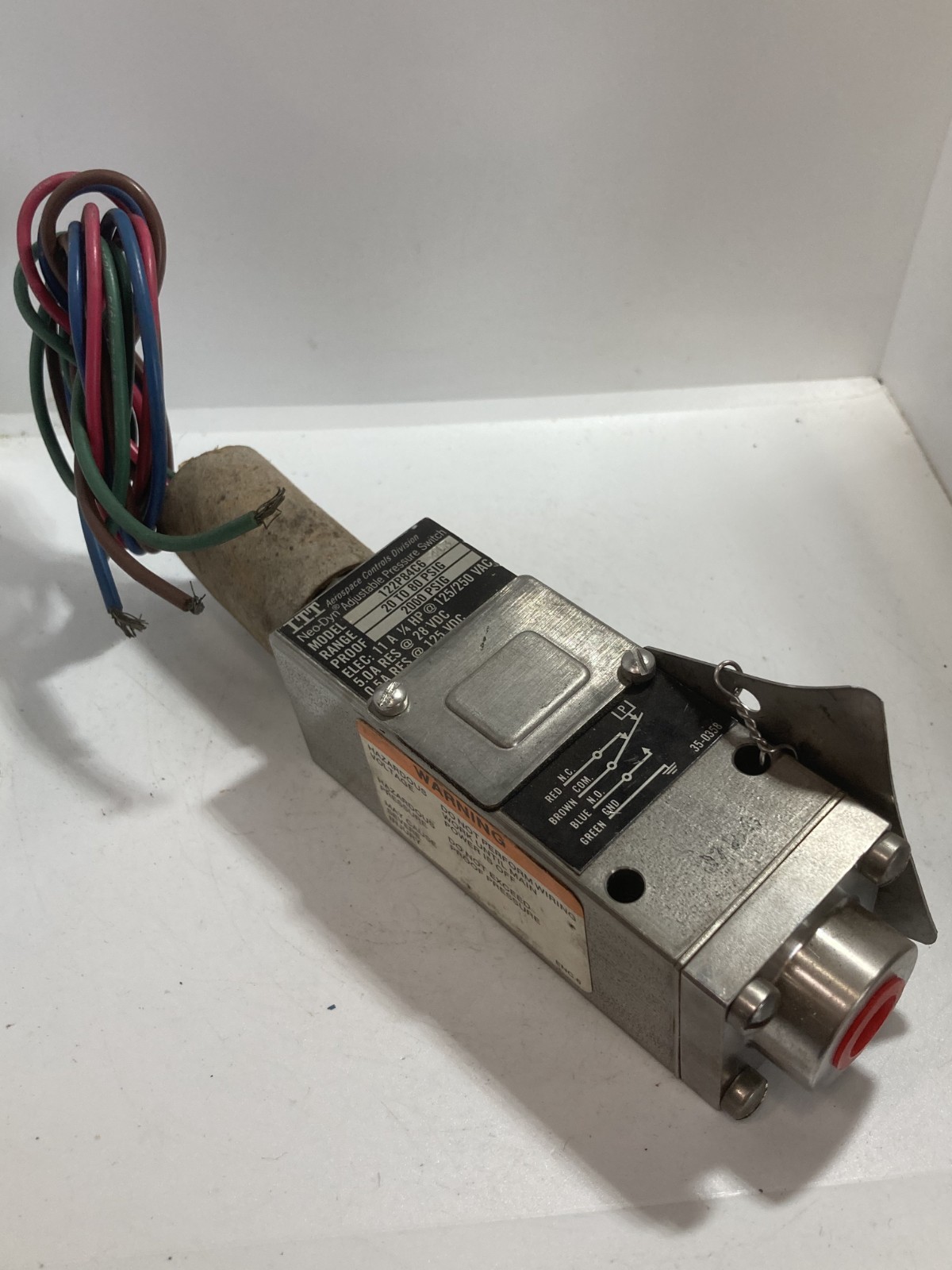 ITT 122P84C6 PRESSURE SWITCH ADJUSTABLE 20-80PSIG 11A 1/4HP 125/250VAC NNB