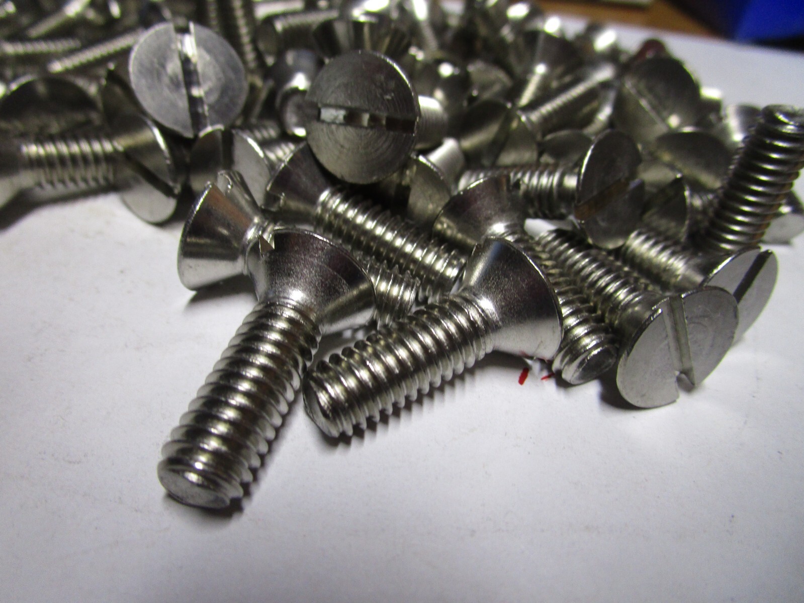 5/16″-18 x 1″ Slotted Flat Head Grade 18-8 Stainless Steel Machine Screw QTY 50