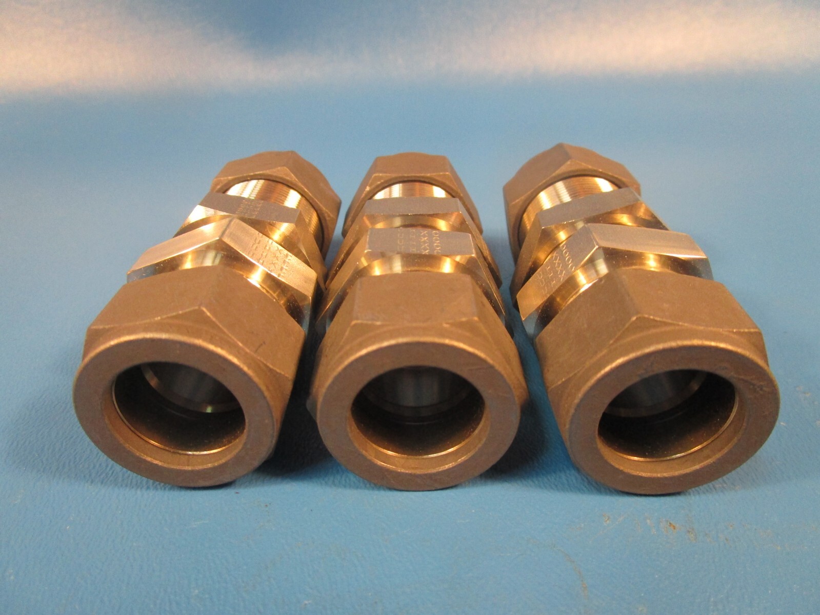BOX OF 3 Parker 12-12-WBZ-SS-CNQ, Union, Tubing QA1, Bulkhead 3/4″ S-Steel