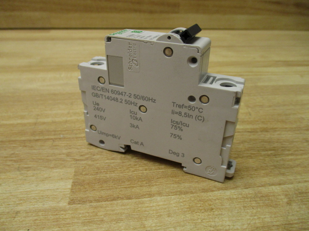 Schneider Electric C60N C 4A 4 AMP Mini Circuit Breaker M9F1104