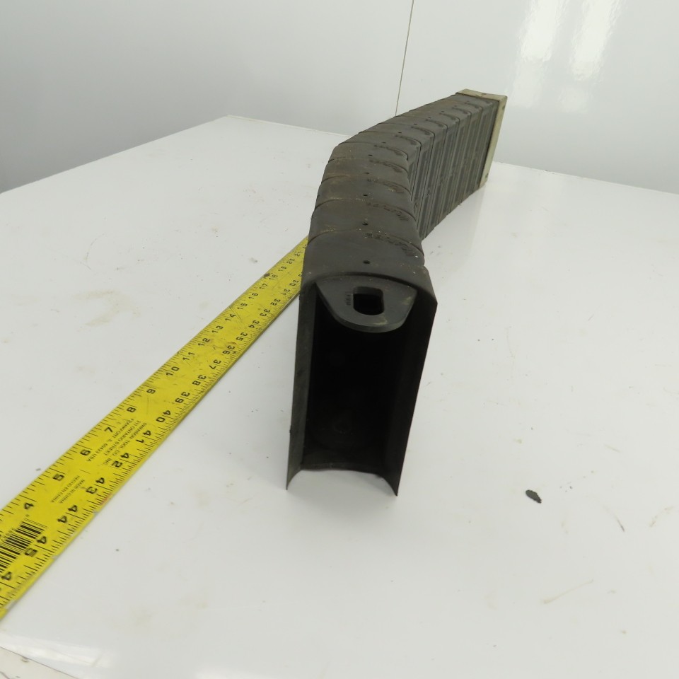 Nylatube 35-1/2″ OAL Enclosed Cable Carrier Energy Chain 5-1/8″ x 2-1/4″ ID