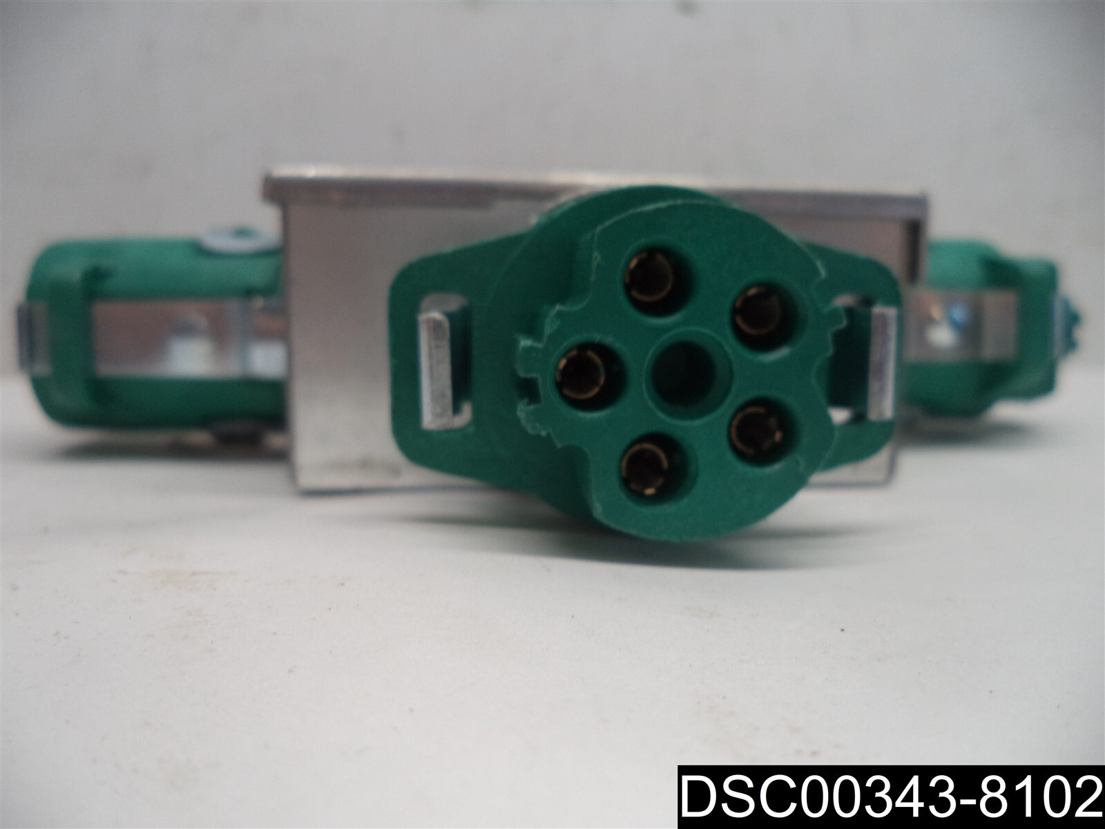Power and Communication Sytems PC1SPL5-IG-L Splitter Module, 120V, 20AMP