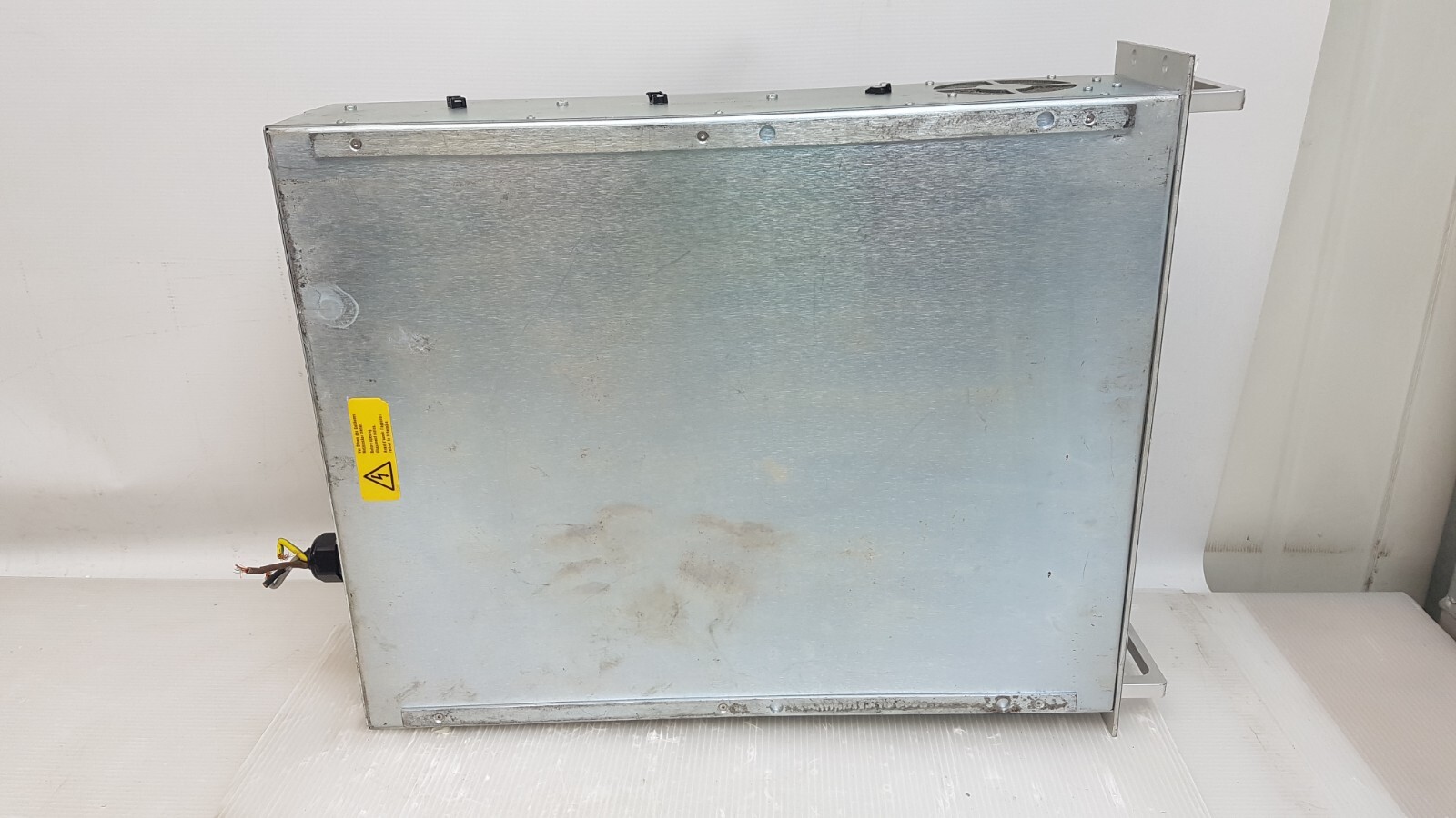 AE ADVANCED ENERGY CESAR RF POWER GENERATOR 1330, 3000W, 13.56MHZ, 61300122