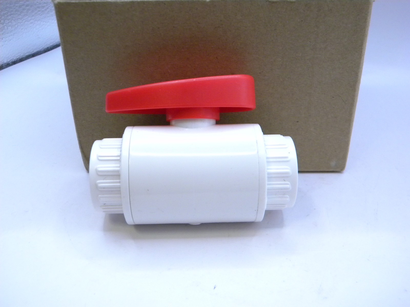 LOT OF 6 SANKING PVC BALL VALVES 1/2″ SOC X SOC SCHED 40 PVC