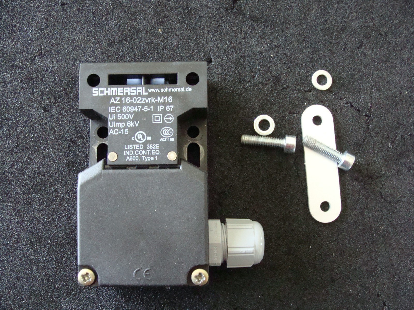 Schmersal AZ16-02 ZVRK-M16 Interlock