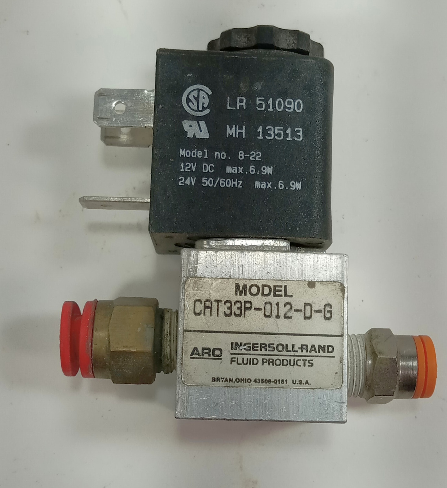 1 USED ARO CAT33P-012-D-G SOLENOID AIR CONTROL VALVE ***MAKE OFFER***
