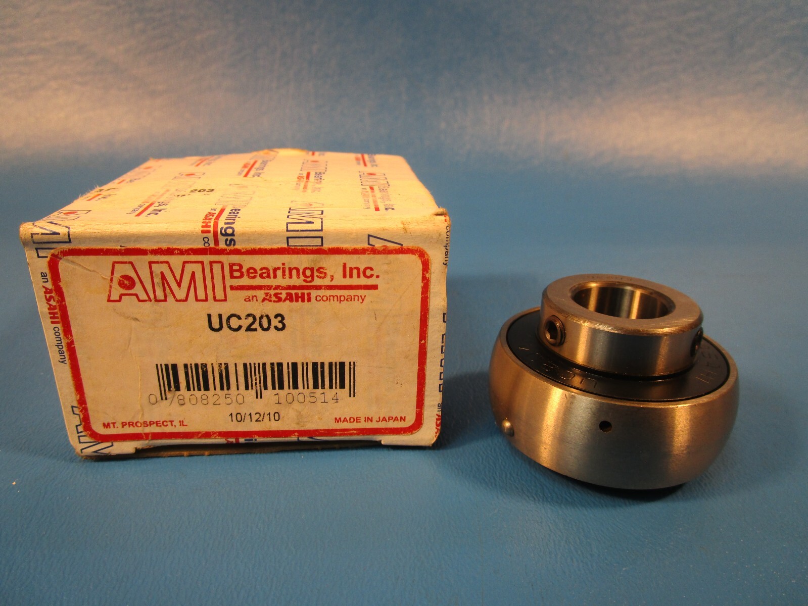 AMI UC203 Ball Insert Bearing – Cylindrical Bore, 17 mm ID, Set Screw Locking