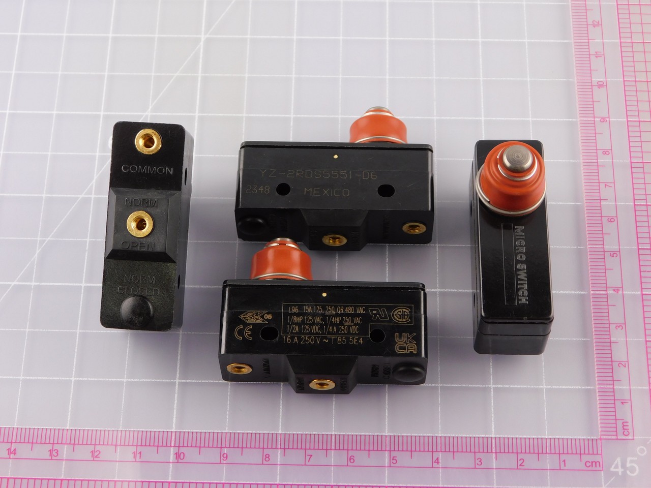 Lot of 28 HONEYWELL YZ-2RDS5551-D6 Basic / Snap Action Switches LARGE BASICs X12