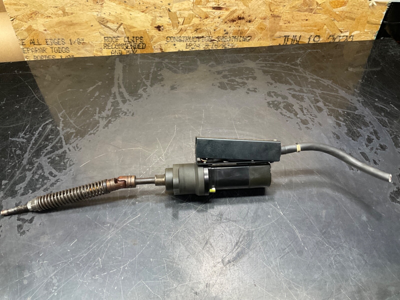 YASKAWA AC SERVO MOTOR SGM-01A3NS31 NITTO SEIKO #29A94PR2