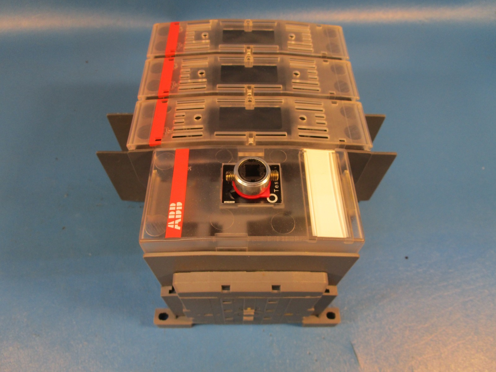 ABB OS100GJ03, Fusible Disconnect Switch, 100A, 3-pole, class J, front operated