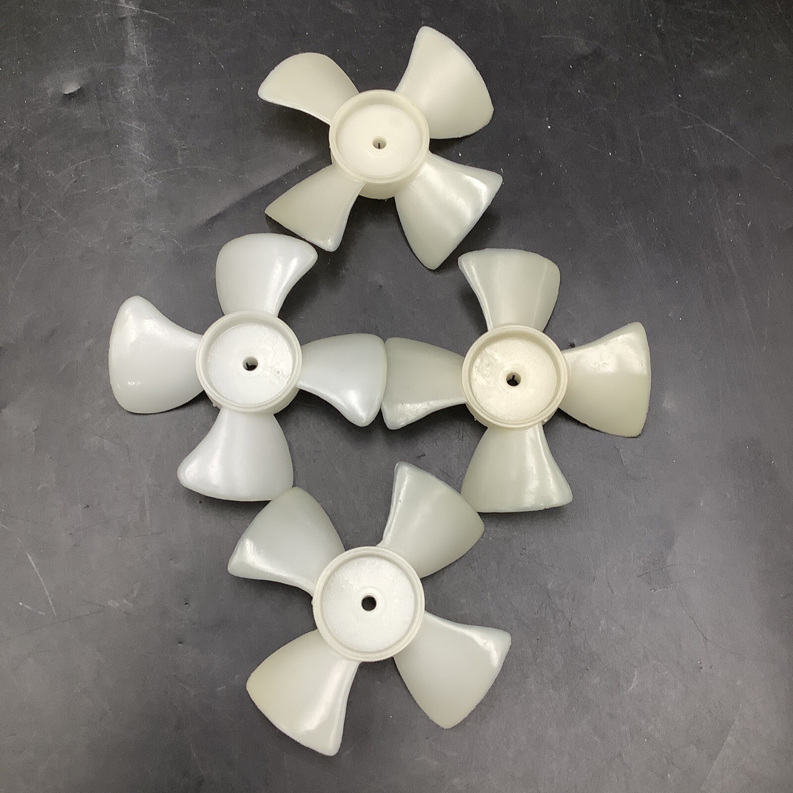 Lot of 4 Gemline Blower Fan 4 Blade FB350 3.5″ Dia CW .1875″ Bore D121