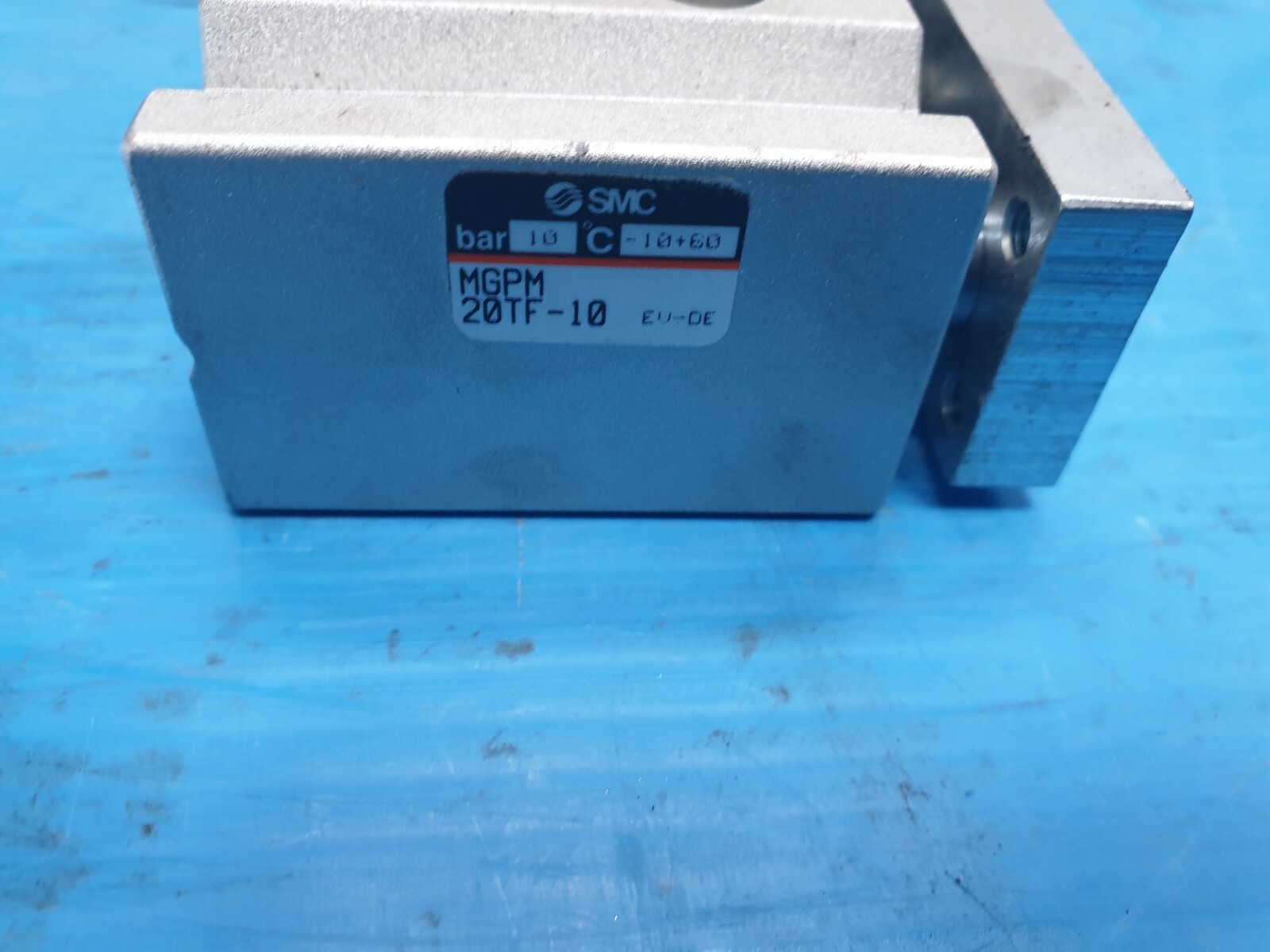 SMC MGPM20TF-10 COMPACT CYLINDER (RS2.1B1)