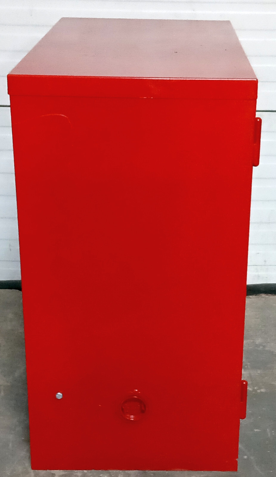 1 NEW JAMCO BP30 30 GALLON FLAMMABLE STORAGE CABINET NNB ***MAKE OFFER***