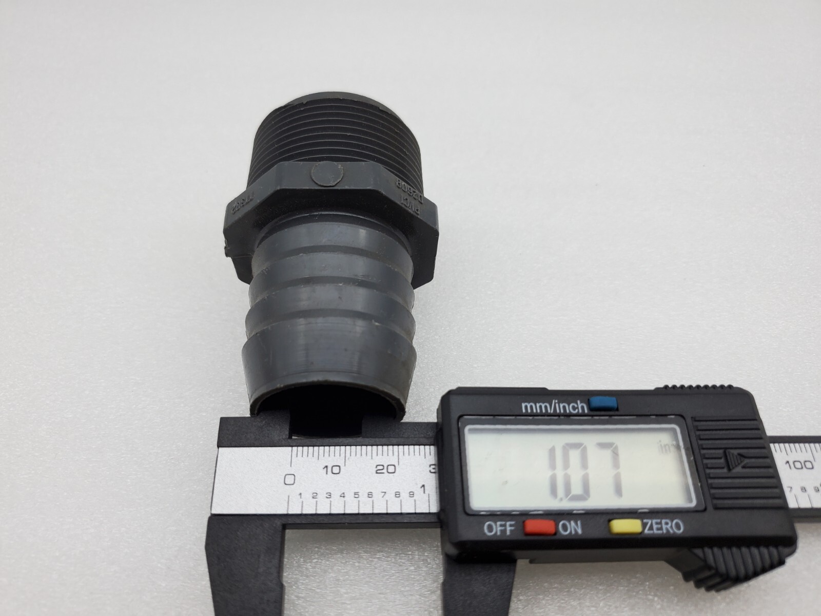 Spears Gray Straight Insert Adapter 1-1/4″ Thread to Barb 1″ID (1-1/2″OD) TT302