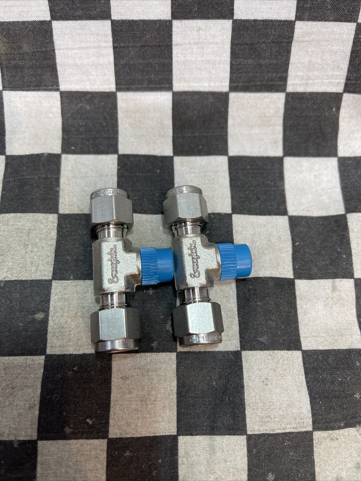 SWAGELOK male Run Tee SS-400-3TTM, SS-600-3TTM, SS-600-3-6TMT, LOT OF 4#1606V35