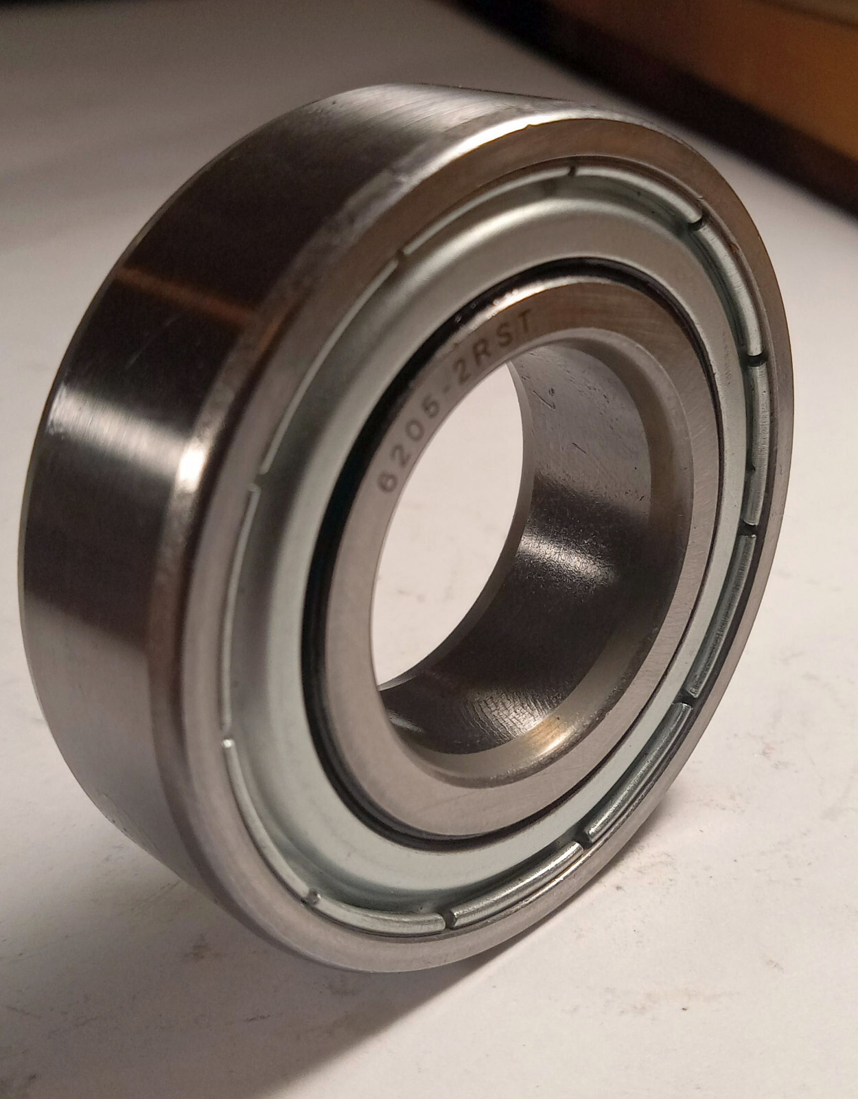 1 NEW UNBRANDED SEALED BALL BEARING 6205-2RST NNB ***MAKE OFFER***