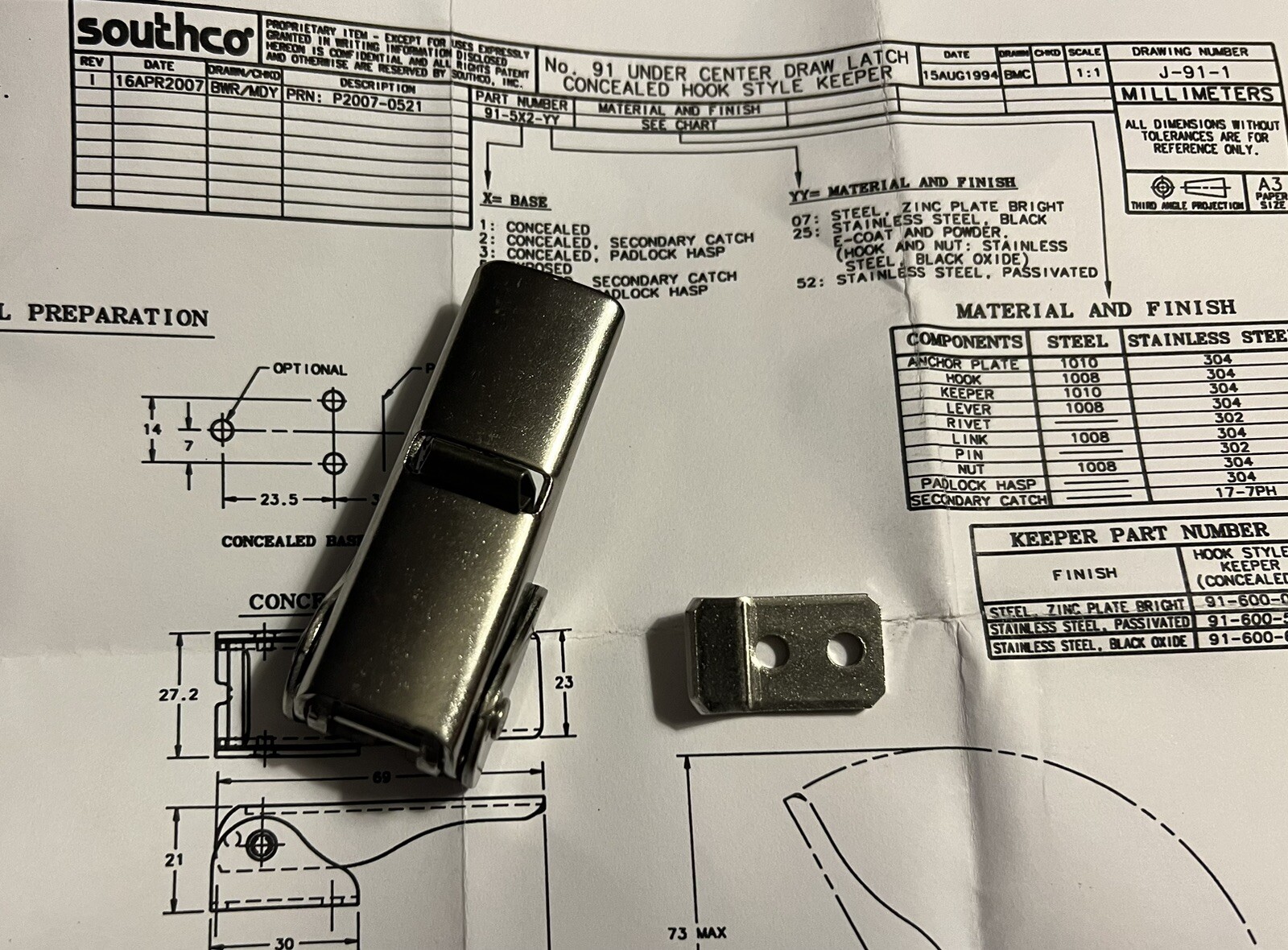 Southco #91 Under Center Draw Latch Concealed Hook Keeper Grainger Hasp Padlock