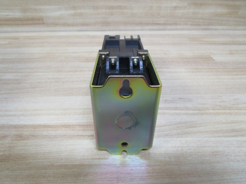 Allen Bradley 700DC-PT400Z24 Control Relay 700DCPT400Z24
